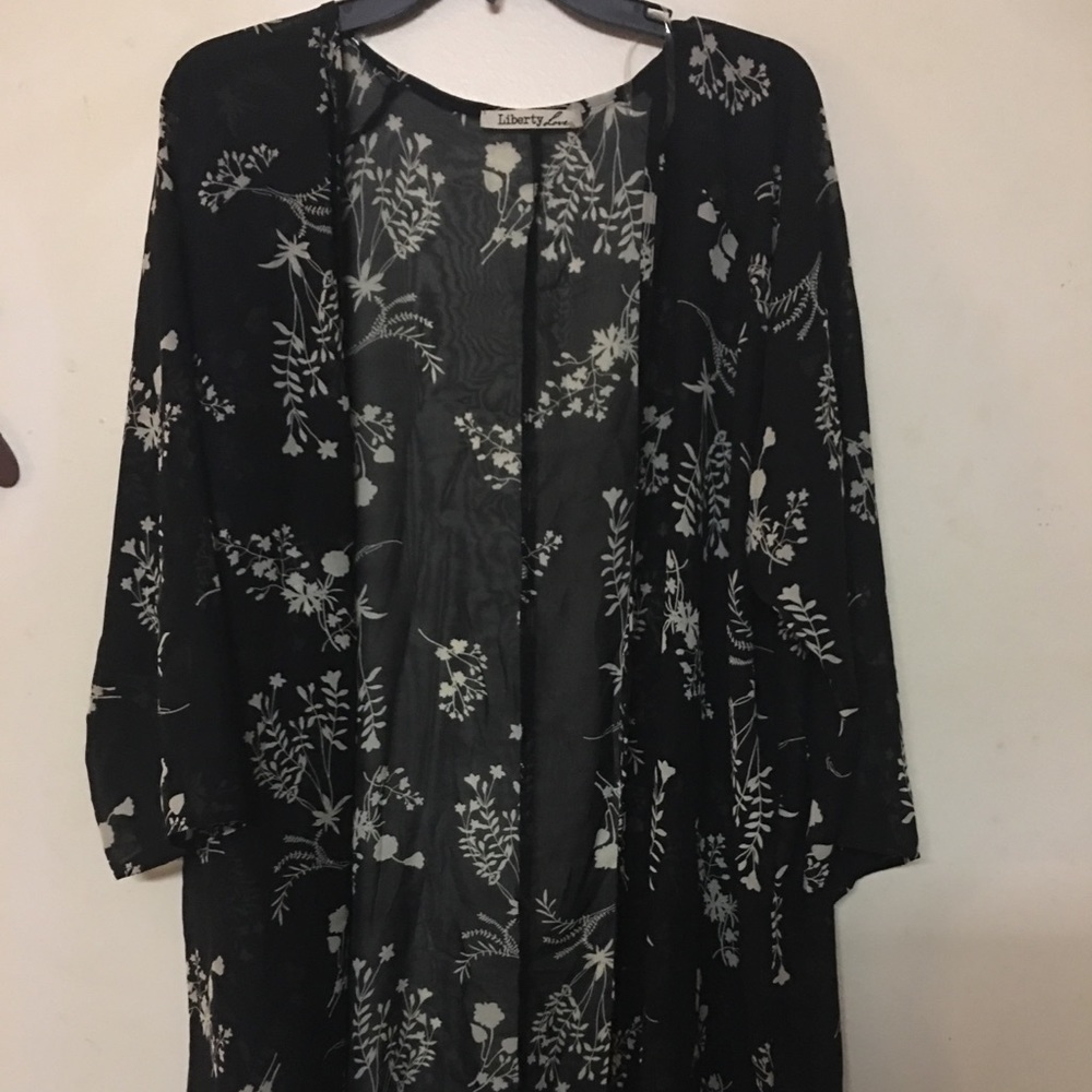 Woman’s size medium kimono